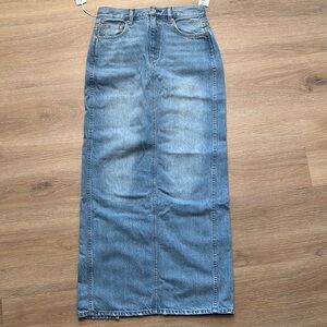 Aritzia 90’s Maxi Jean Skirt
